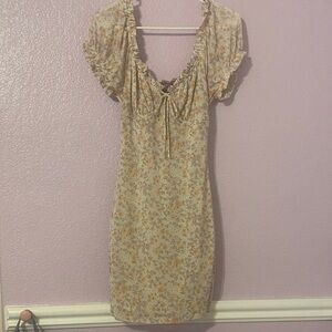 Chic Floral Mini Dress in Cream and Brown